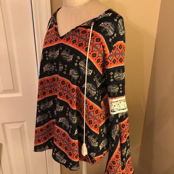 Elephant Blouse - Picture 2 of 2